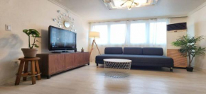 K-2 White Linen House